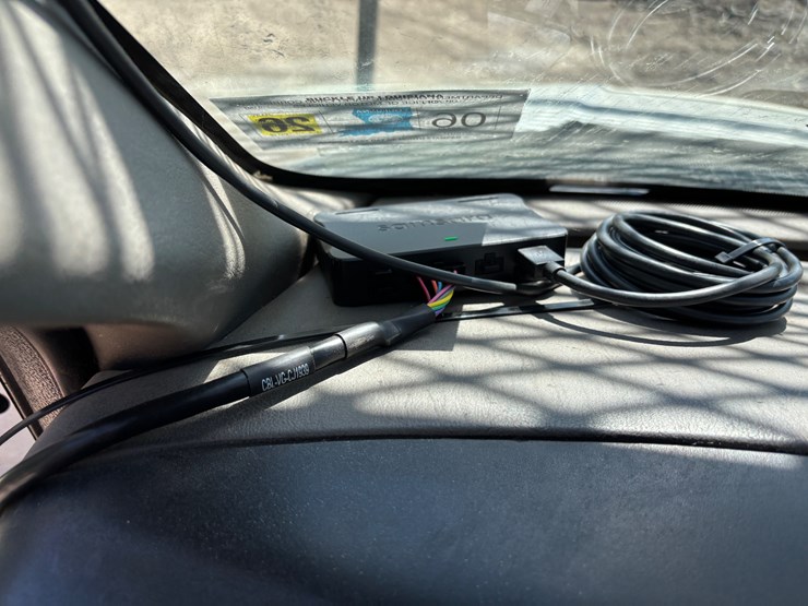 2010-ford-f750-image-23