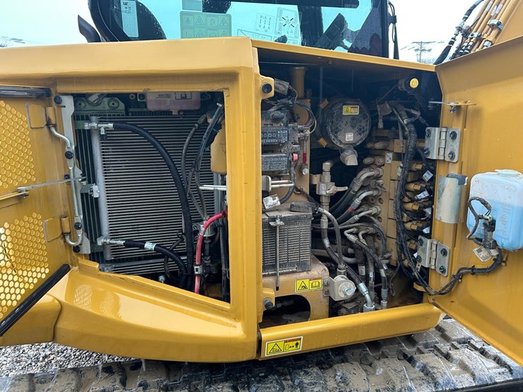 2022-caterpillar-305-image-14