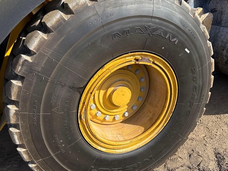 2020-caterpillar-938m-image-22