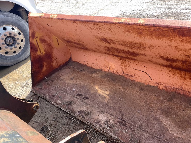 #5687-•-quick-attach-bucket-image-11