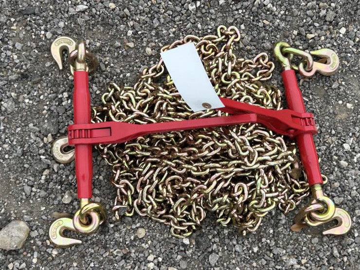 #61-•-(4)-5/16"-20'-chains-&-(2)-5,400-lb-boomers-image-1