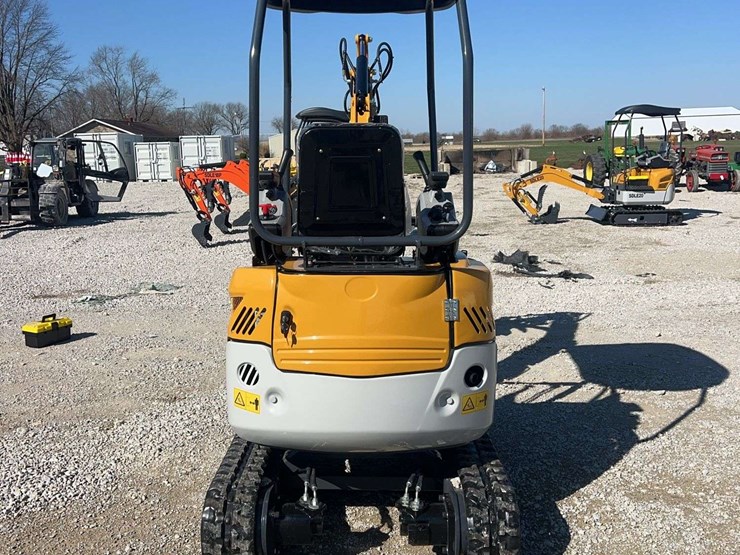 sdlanch-sdle20-mini-excavator-image-6