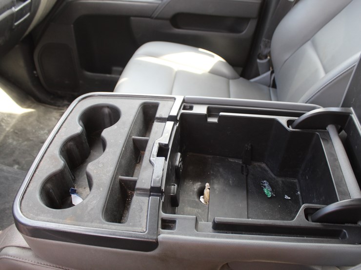 2015-chevrolet-1500-image-23