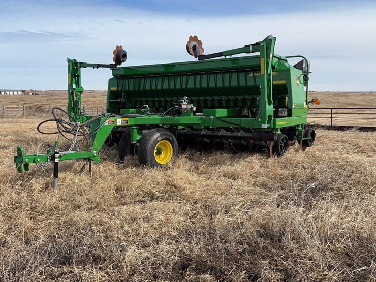 2023-john-deere-1590-image-3