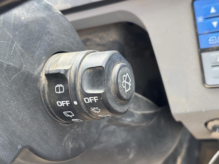 komatsu-wa380-8-image-37