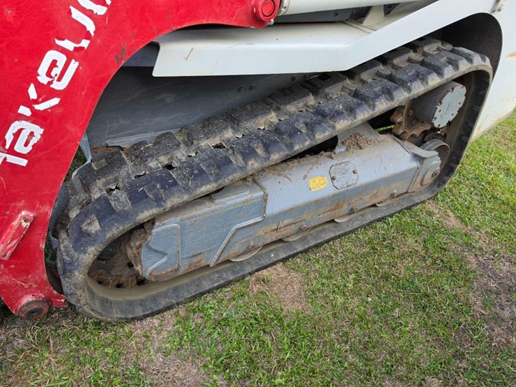 2022-takeuchi-tl8r2-image-7