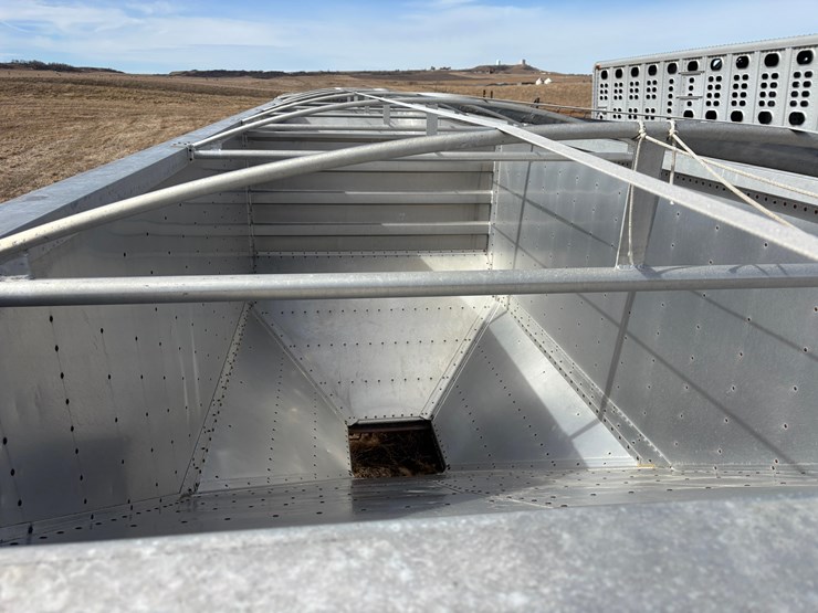 1992-wilson-grain-trailer-image-12