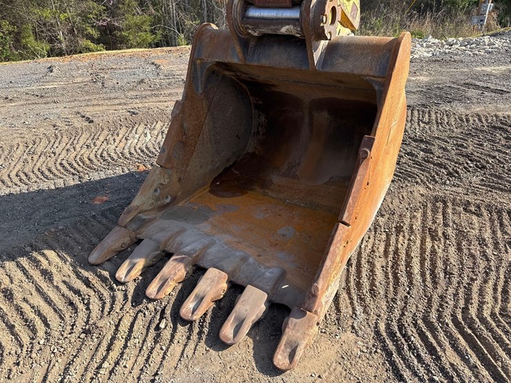 2018-caterpillar-336fl-image-7