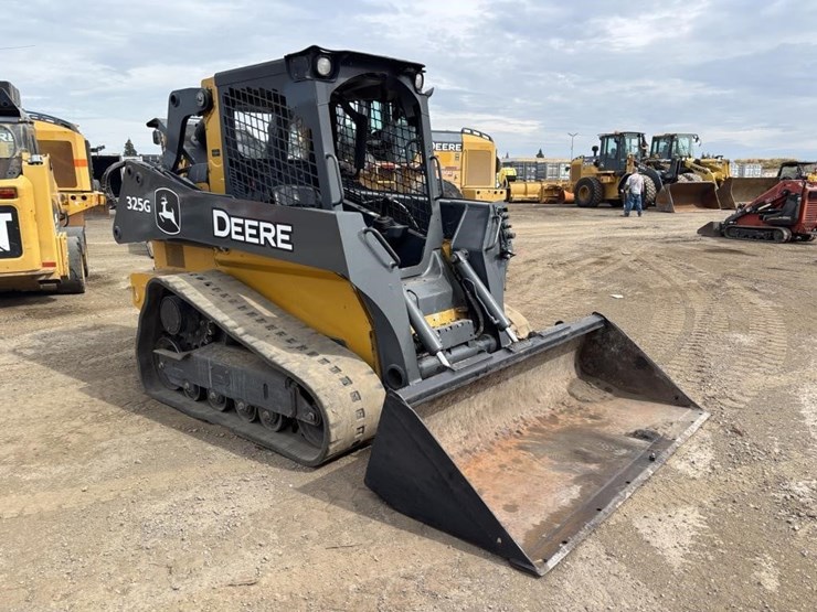 2022-deere-325g-image-2