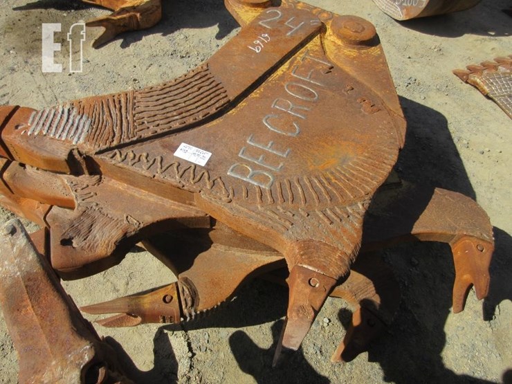 caterpillar-330-image-2