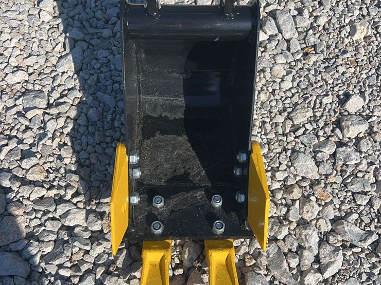 sdlanch-mini-excavator-bucket-image-1