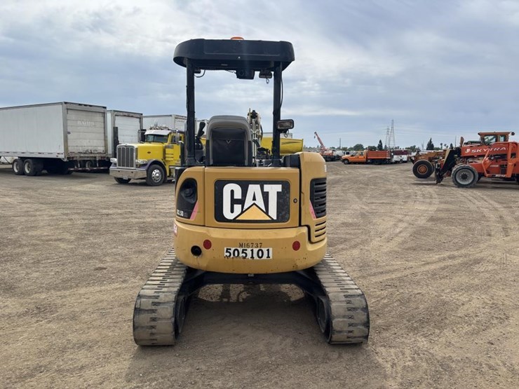 2010-caterpillar-303-image-8