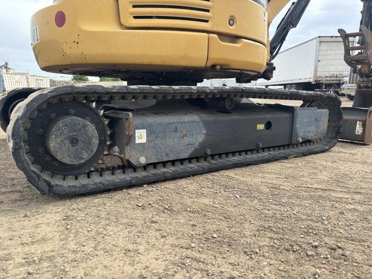 2010-caterpillar-303-image-24