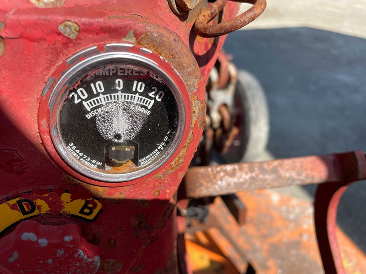 #5682-•-ih-cub-tractor-image-20