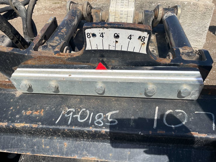 #5683-•-2019-cold-planer-cat-pc305b-image-25