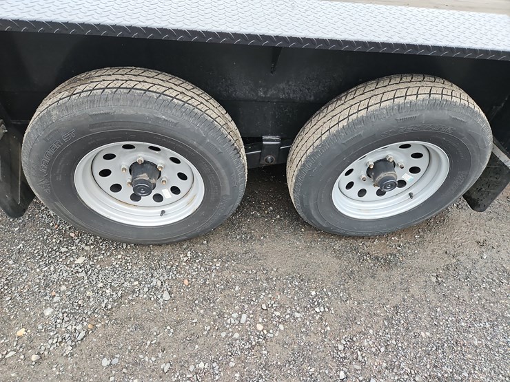 2020-pequea-18'-t/a-power-tilt-deck-trailer-image-10