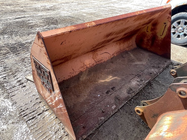 #5687-•-quick-attach-bucket-image-3