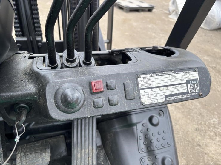 2006-komatsu-fg25sht-16-image-24