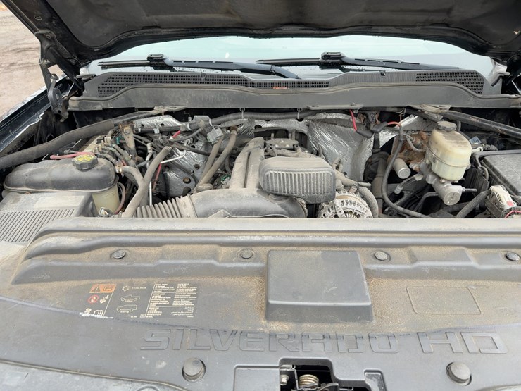 2016-chevrolet-silverado-2500hd-image-12