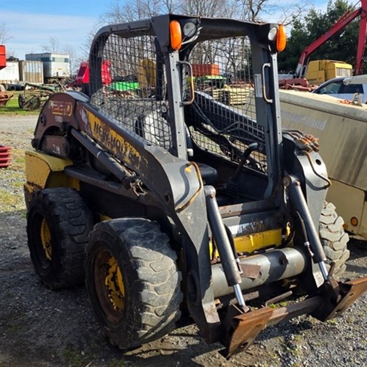 NEW HOLLAND L220