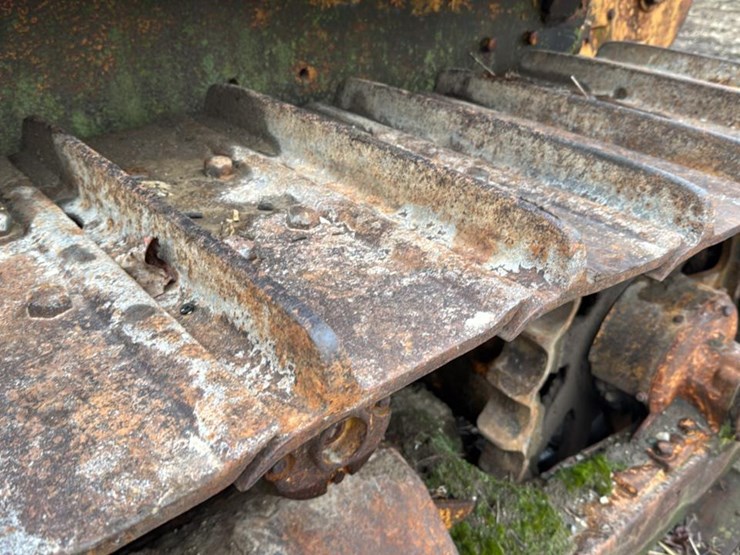 caterpillar-d7-image-11