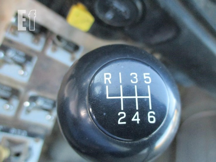 2001-ford-f750-image-12