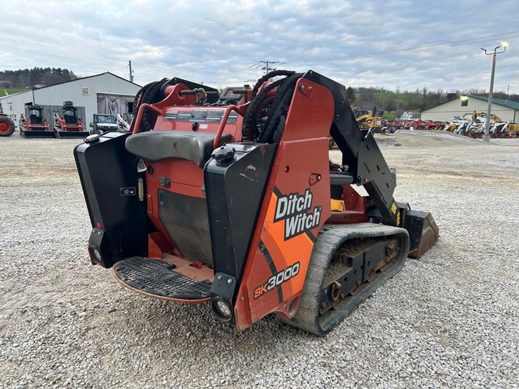 2021-ditch-witch-sk3000-image-4