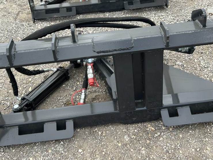 #29-•-skid-steer-tree-post-puller-image-2