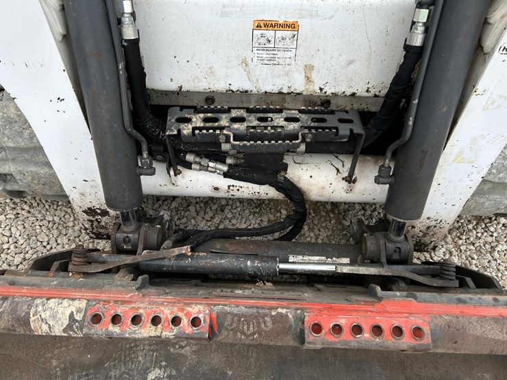 2020-bobcat-t770-image-10