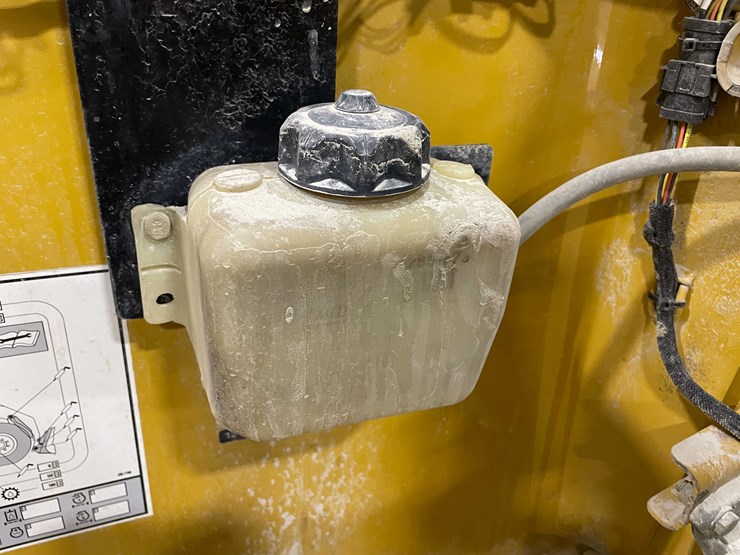 2012-caterpillar-226b3-image-15