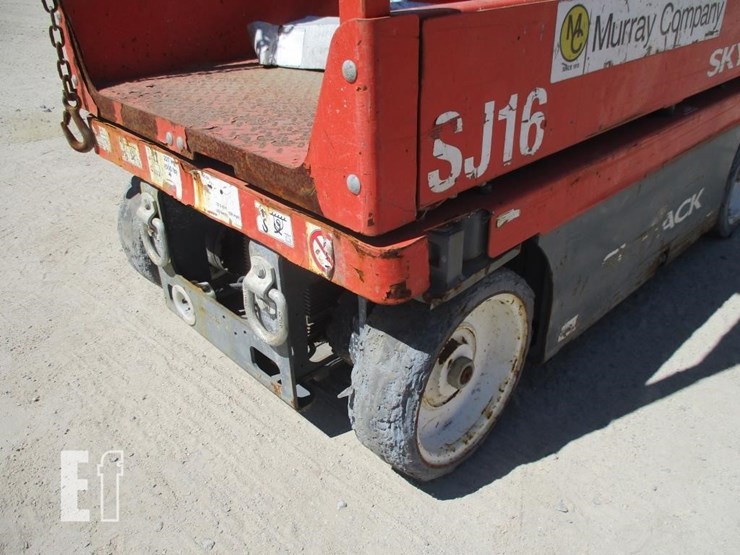 2017-skyjack-sj16-image-10