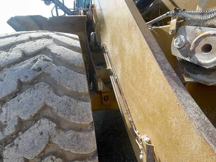 caterpillar-982m-image-51