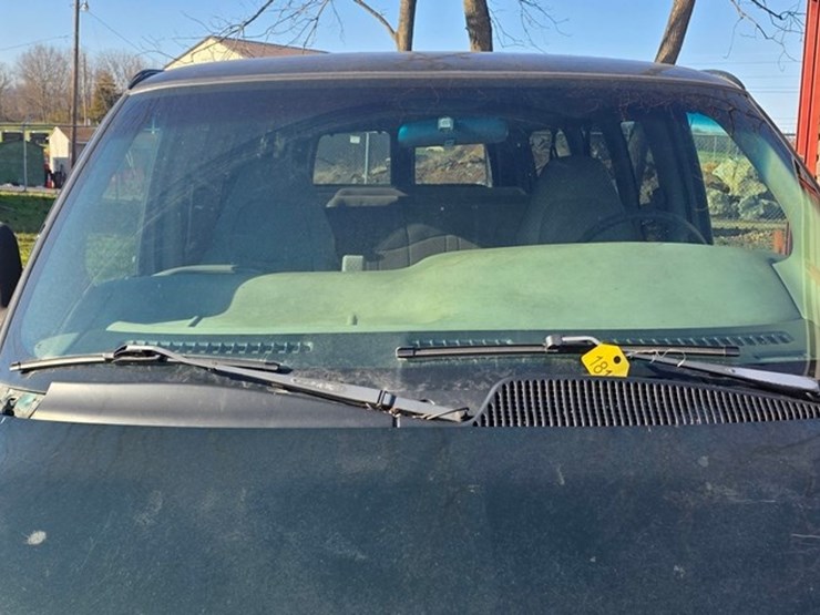 2000-chevrolet-3500-image-21