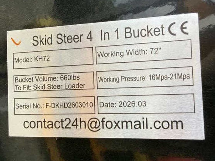#156-•-skid-steer-72"-4-in-1-bucket-image-3