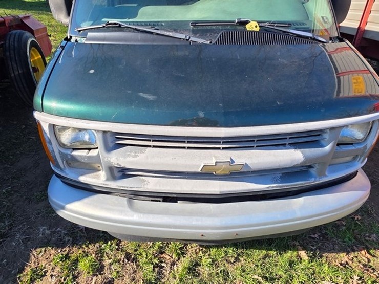 2000-chevrolet-3500-image-20