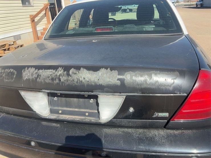 2011-ford-crown-victoria-lx-police-/-sedan-4d-image-12