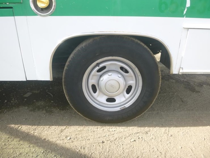 2011-ford-f250-image-18