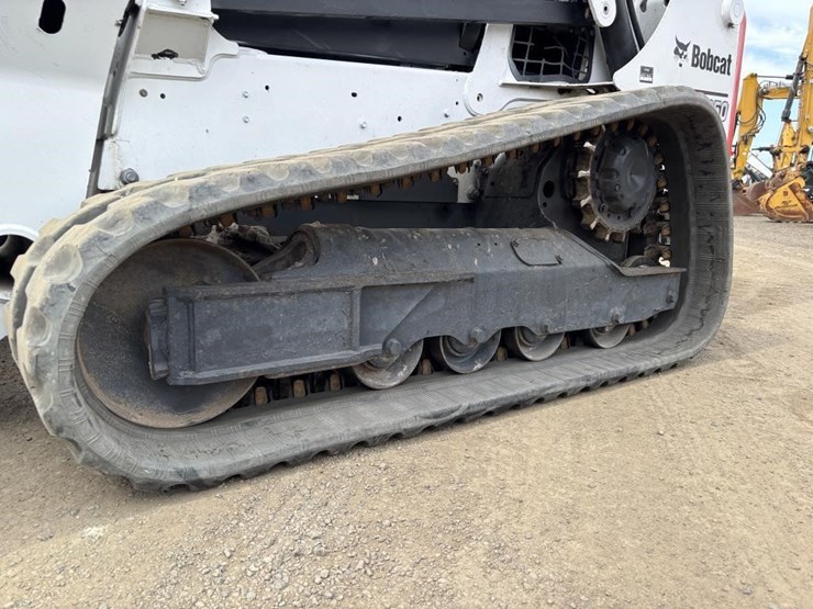 2019-bobcat-t650-image-16