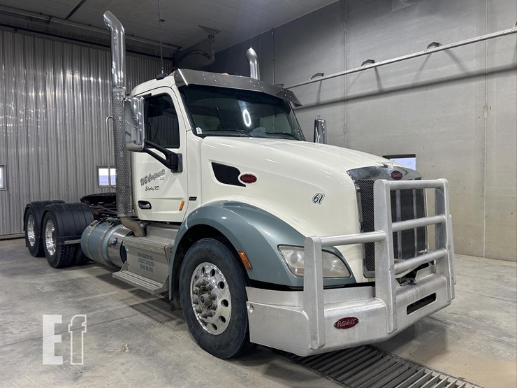 2016-peterbilt-579-image-3