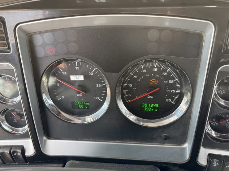 2008-kenworth-t800-image-19