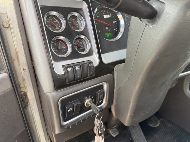 2008-kenworth-t800-image-20