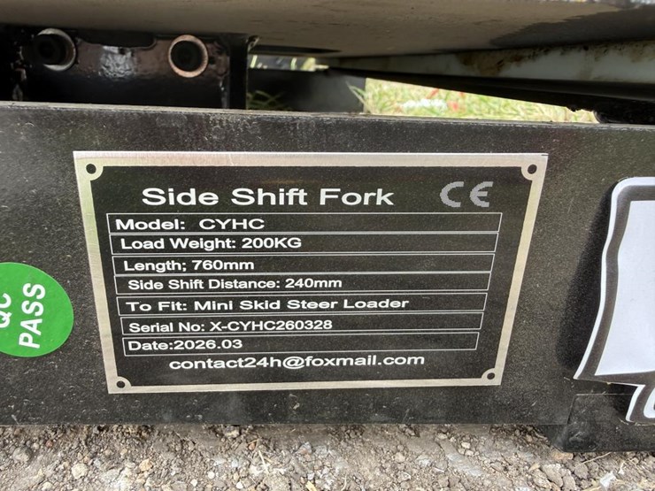 #195-•-mini-skid-steer-hydraulic-side-shift-forks-image-3