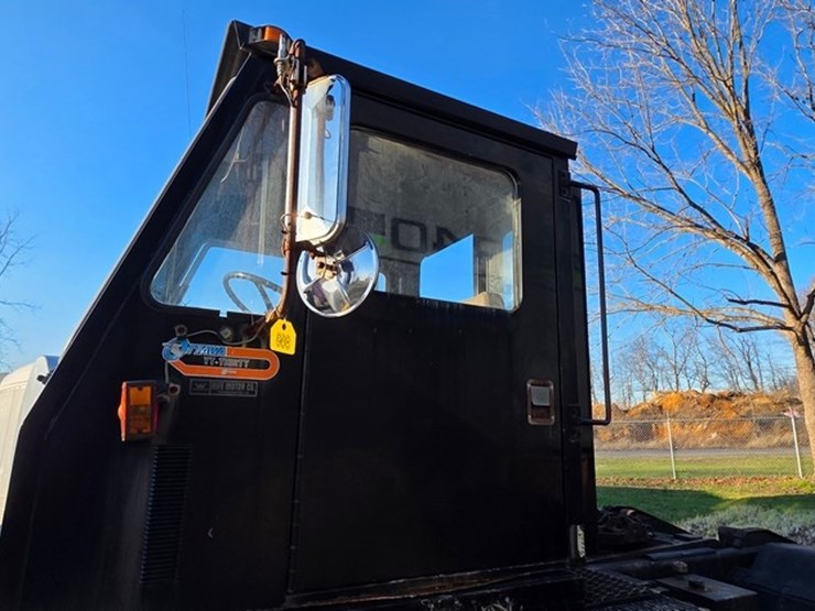 ottwa-30-jockey-truck-(runs)-image-22