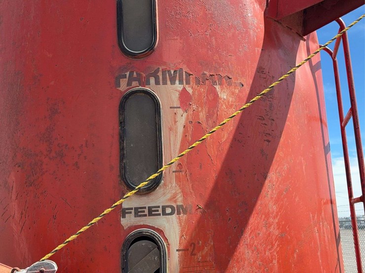 red-portable-pto-driven-feed-grinder-mixer,-steel-construction-image-9