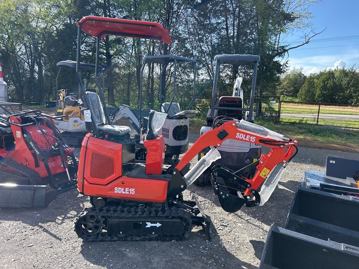 #100-•-2026-sdlanch-sdle15-mini-excavator-image-2