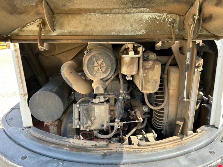 2016-bobcat-e32-image-14