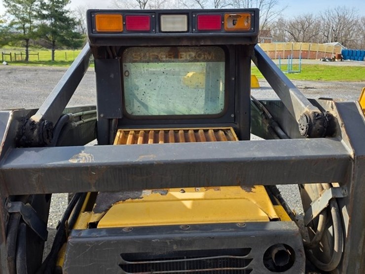 new-holland-ls180-image-17