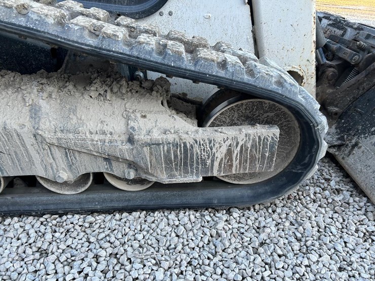 2021-bobcat-t76-image-14