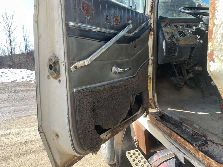 1987-ford-ltl9000-image-53