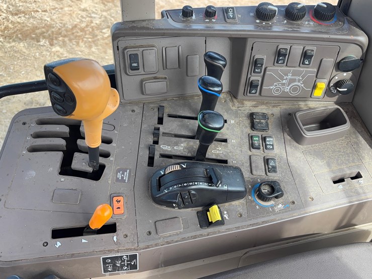 john-deere-6195m-image-28